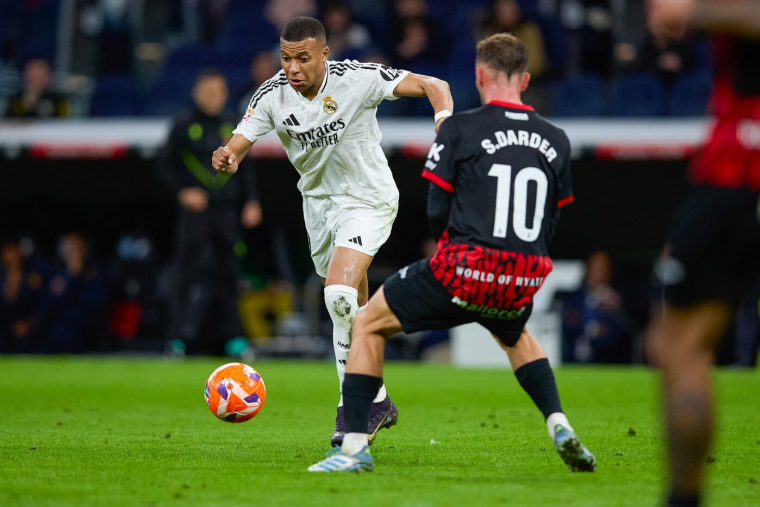 Le Real Madrid arrache la victoire contre Majorque et retarde le sacre du Barça