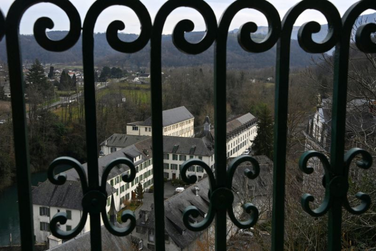 Le collège-lycée Le Beau Rameau, anciennement connue sous le nom Notre-Dame de Betharram