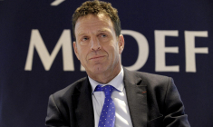 Le président du MEDEF Geoffroy Roux de Bezieux, à l'époque de sa vice-présidence le 4 décembre 2014. ( AFP / ERIC PIERMONT )