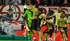 Si Diouf a arrêté le penalty de Lala, c'est aussi grâce à ses coéquipiers