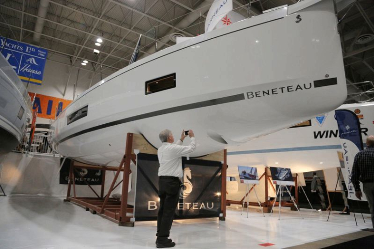 BENETEAU RÉDUIT SES EFFECTIFS ET SES CAPACITÉS DE PRODUCTION