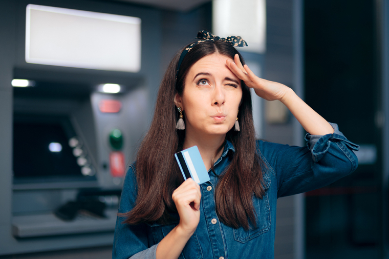 (Crédits photo : Adobe Stock - code carte bancaire oublié)