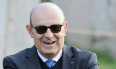 Le PDG de Dassault Aviation Eric Trappier à Athènes, le 24 avril 2026 ( AFP / Ludovic MARIN )
