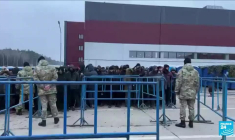 Biélorussie : Loukachenko dans un centre d'accueil de migrants à la frontière polonaise