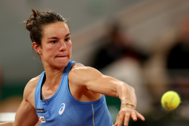 La Française Lois Boisson en quarts de finale de Roland-Garros contre la Russe Mirra Andreeva le 4 juin 2025 à Paris ( AFP / ALAIN JOCARD )