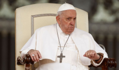 Le pape François assiste à une audience générale hebdomadaire