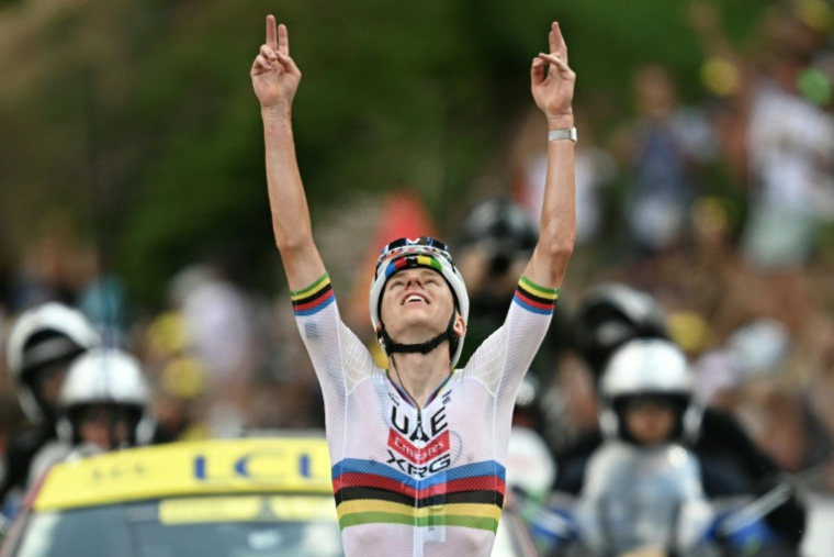 Le Slovène Tadej Pogacar à l'arrivée de la 6e étape du Tour de France, le 9 juillet 2026 à Gavarnie-Gèdre ( AFP / Loic VENANCE )