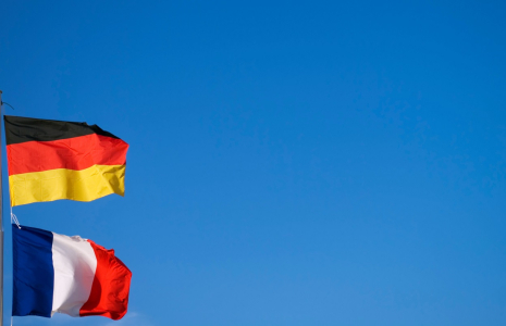 Le spread reste inchangé entre les taux français et allemands (crédit : Adobe Stock)