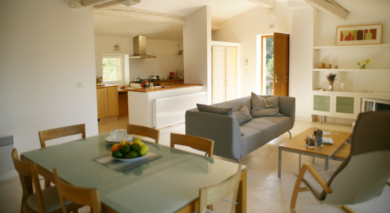 La loi de financement de la sécurité sociale pour 2021 modifie les règles du jeu pour les loueurs de meublé. Le Revenu fait le point. (© DR)