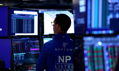 Un opérateur à la Bourse de New York le 1er octobre 2025 ( AFP / TIMOTHY A. CLARY )