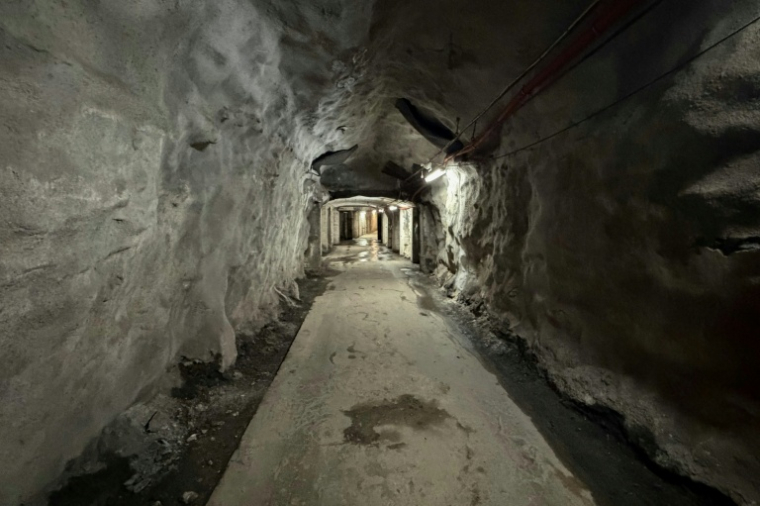 Un tunnel de l'abri antiaérien de St. Hanshaugen, l'un des plus grands d'Oslo, le 18 mai 2026 ( AFP / Jonathan KLEIN )