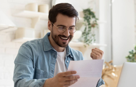 En 2023, la hausse des salaires compense l’inflation-iStock-fizkes.jpg