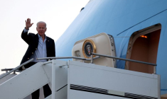 BIDEN VA APPELER LE "MONDE LIBRE" À S'OPPOSER À POUTINE DANS UN DISCOURS EN POLOGNE