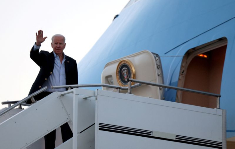 BIDEN VA APPELER LE "MONDE LIBRE" À S'OPPOSER À POUTINE DANS UN DISCOURS EN POLOGNE