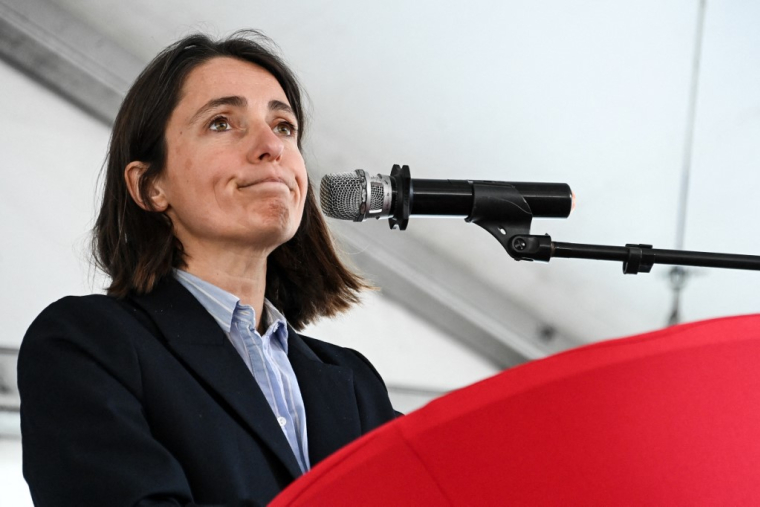 Sophie Binet à Cordemais, le 17 avril 2024. ( AFP / SEBASTIEN SALOM-GOMIS )