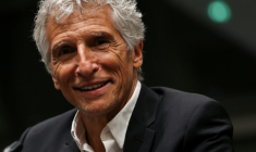 L'animateur Nagui devant la commission d'enquête de l'Assemblée nationale sur l'audiovisuel public, le 1er avril 2026 à Paris  ( AFP / Anne-Christine POUJOULAT )