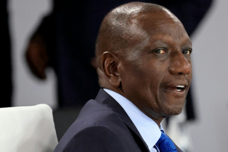 Le président du Kenya, William Ruto, participe à une réunion en présence des pays du G7, à Evian, dans l'est de la France, le 17 juin 2026 ( AFP / Ludovic MARIN )