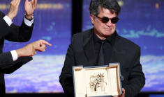 Le réalisateur et scénariste iranien Jafar Panahi, Palme d'Or du Festival de Cannes pour son film "Un simple accident", le 24 mai 2025 ( AFP / Sameer AL-DOUMY )