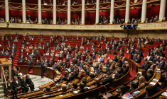 Le budget de la Sécurité sociale revient à l'Assemblée samedi, où il sera examiné en commission par les députés durant une seule journée ( AFP / Thomas SAMSON )
