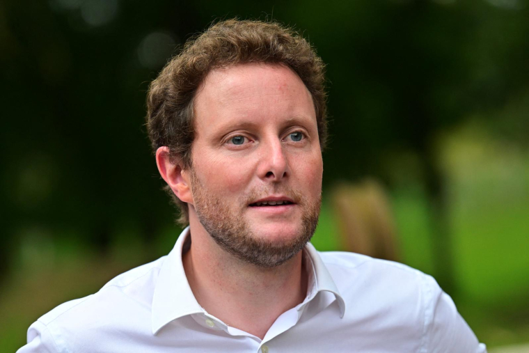 Clément Beaune à Bazoches-sur-Guyonne, le 7 août 2023. ( AFP / MIGUEL MEDINA )