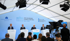 La présidente de la BCE, Christine Lagarde, tient une conférence de presse à Berlin