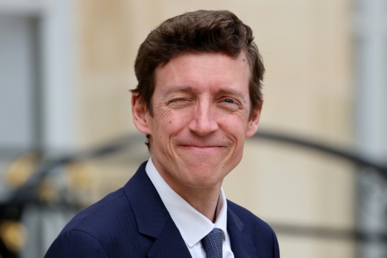 Le ministre de l'Education nationale Edouard Geffray à Paris le 6 mai 2026 ( AFP / Ludovic MARIN )