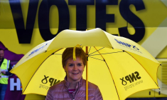 LE RÉFÉRENDUM SUR L'INDÉPENDANCE, ENJEU DES ÉLECTIONS EN ECOSSE