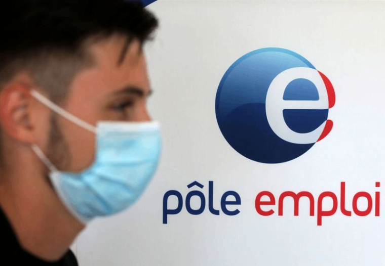LE NOMBRE DE CHÔMEURS RESTE ÉLEVÉ MALGRÉ UNE BAISSE HISTORIQUE EN JUIN