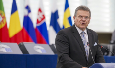 Le commissaire européen au Commerce et à la Sécurité économiqueMaros Sefcovic, au Parlement européen à Strasbourg, le 9 juillet 2025 ( AFP / Jean-Christophe VERHAEGEN )