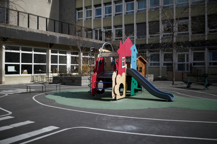 CORONAVIRUS: LA FRANCE EXCLUT DE REPORTER LA RENTRÉE SCOLAIRE EN JANVIER, ANNONCE BLANQUER