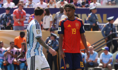 L'Espagne et l'Argentine se poussent en prolongation