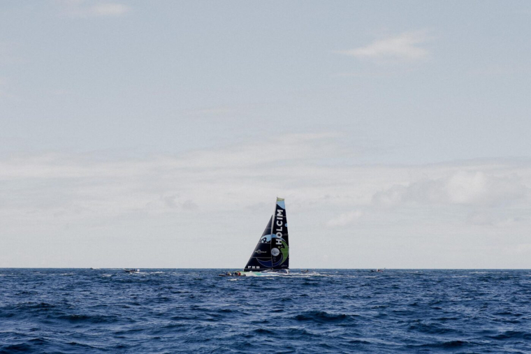 Un supporter a assisté seul à un match de son équipe au beau milieu de l’Atlantique