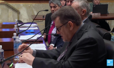 Sécurité aérienne : des lanceurs d'alerte sonnent l'alarme sur des "problèmes graves" chez Boeing