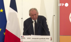 Bayrou prêt à demander "un effort spécifique" aux plus hauts revenus