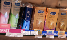Reckitt entend se recentrer sur ses marques performantes, comme Durex. ( AFP / CHARLY TRIBALLEAU )