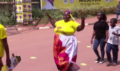 Ouganda: partisans rassemblés pour le dernier meeting du président avant les élections