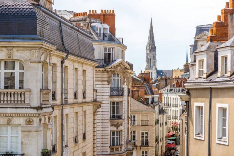 SCPI : 6 choses à savoir avant d'investir / iStock.com - RossHelen