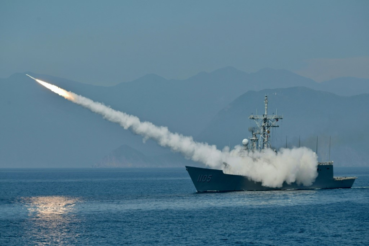 Un navire taïwanais lors des exercices "Han Kuang", à Yilan, le 26 juillet 2022. ( AFP / SAM YEH )