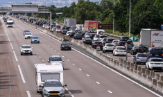 ( AFP / PHILIPPE DESMAZES )