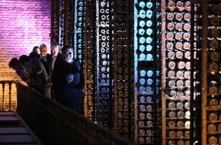 La Géorgie découvre la valeur de la collection de 40 000 bouteilles de vin de Staline