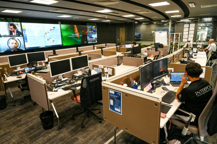 Une salle des locaux d'Interpol à Singapour, le 29 janvier 2026  ( AFP / Roslan RAHMAN )