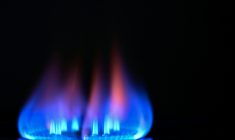Plus du tiers des foyers français déclarent avoir peiné à payer certaines factures de gaz ou d'électricité ces douze derniers mois, un taux inédit sur fond de hausse des prix de l'énergie ( AFP / Ben STANSALL )