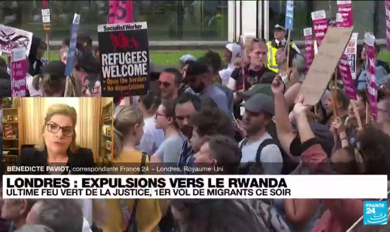 Royaume-Uni : malgré la controverse, le premier vol de migrants vers le Rwanda est maintenu