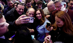 Sarah Knafo lance sa campagne pour les élections municipales à Paris