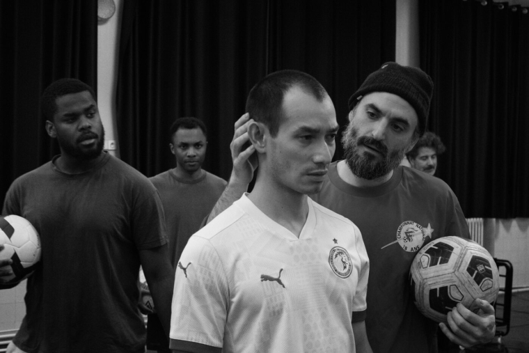 Foot et homophobie : un coup de Crampons dans la fourmilière