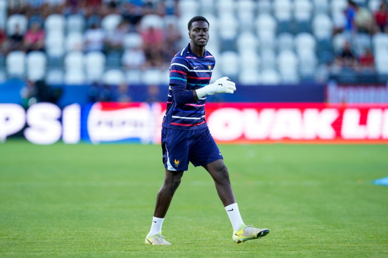 Un gardien de l’OL prêté à Molenbeek une heure avant un match amical entre les deux équipes