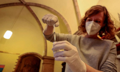 PAS DE LIEN ÉTABLI POUR L'HEURE ENTRE TROUBLES MENSTRUELS ET VACCINS COVID, SELON L'AEM