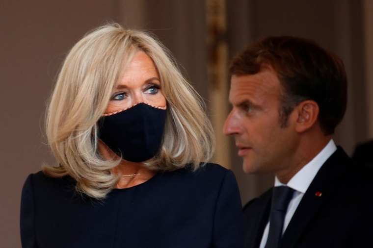 EMMANUEL ET BRIGITTE MACRON "TOUCHÉS" PAR LE DÉCÈS DE BERNARD TAPIE