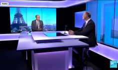 Le Drian à Alger : une visite pour relancer les relations franco-algériennes