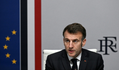 Le président français Emmanuel Macron lors d'une réunion du Conseil de défense nationale à l'Élysée, à Paris, le 28 février 2026, à la suite des frappes américaines et israéliennes contre l'Iran ( POOL / Anna KURTH )